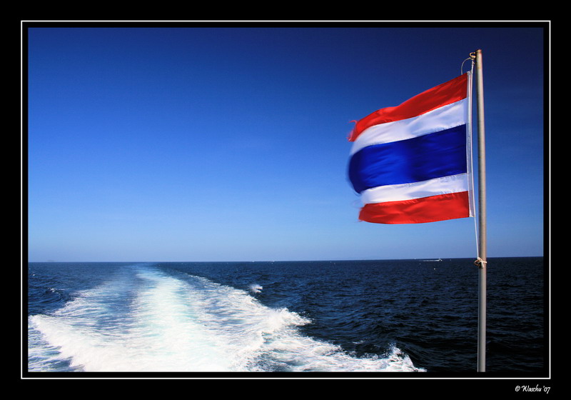 Boat to Phi Phi.JPG